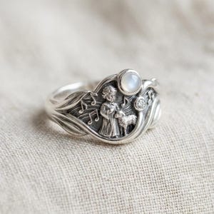 Jugendstil Musik Ring Silber Engel Schaf blau weiß Steinband Bild 1