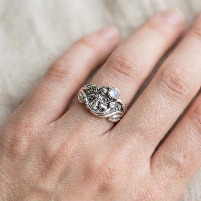 Jugendstil Musik Ring Silber Engel Schaf blau weiß Steinband Bild 2