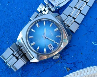 Vintage Seiko Hi-Beat Automatic Watch: Blue Dial, Stainless Steel, Ref. 2205-0750