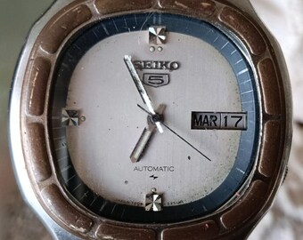 Pre-owned Seiko 5 Automatic Watch: Brown Bezel, Retro Timepiece, Gift Box