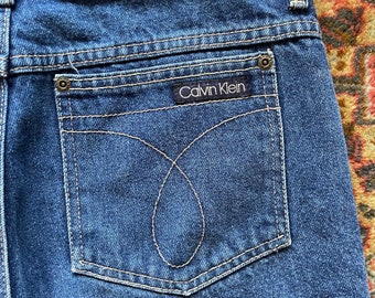 Vintage Calvin Klein High Rise Straight Leg Jeans - 32" Waist