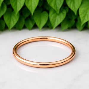 Minimalistische roségouden armband, effen ronde manchet, sierlijke alledaagse sieraden