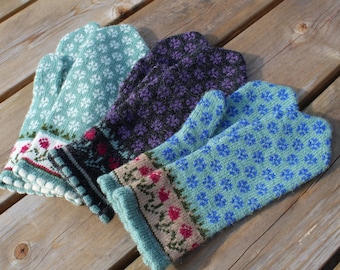 gebreide warme wollen wanten, gebreide Letse wanten, ongevoerde wanten breien, Noordse handwarmers, fair isle winterhandschoenen, maat M wanten