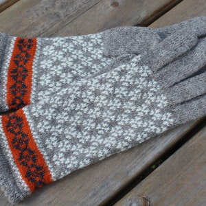 Knit Wool Winter Gloves: Latvian Fair Isle Design, Size L