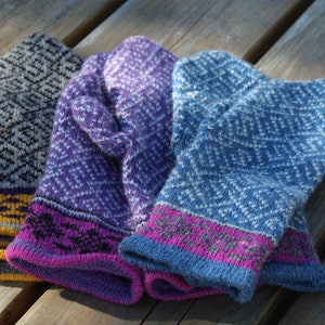Strickwolle Handschuhe, gestrickte warme Lettische Handschuhe, ungefütterte Handschuhe, nordische Handwärmer, Fair Isle Winterhandschuhe, Größe M Handschuhe