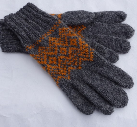 Thick knit gloves deals