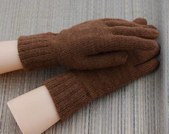 Classic Brown Knitted Wool Gloves: Soft Merino Ribbed Cuff Gloves M
