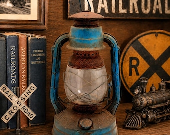 Vintage Dietz Little Wizard Lantern