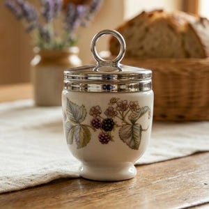Worcester Lavinia - Etsy