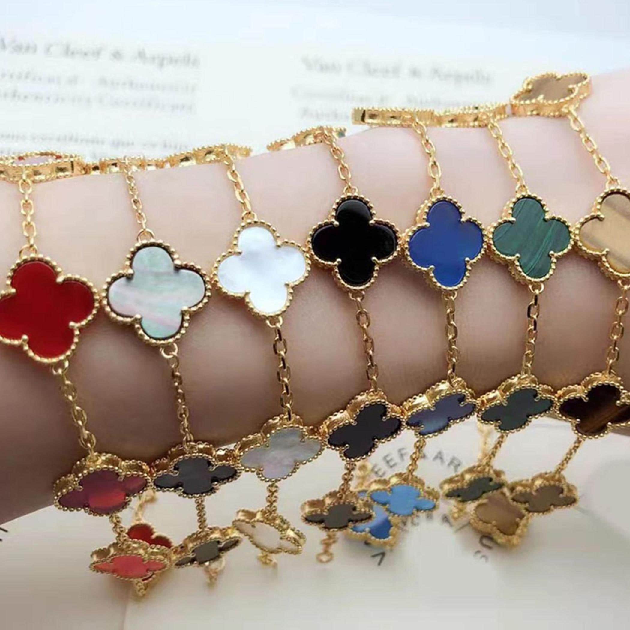 Van cleef & arpels mother of pearl bracelet - Etsy 日本