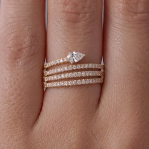 Pear Cut Spiral Diamant Ring Set mit Pavé Diamanten