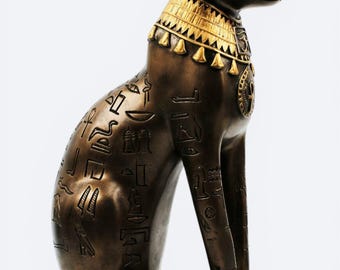 Oude Egyptische beeldje godin Bastet kat standbeeld sculptuur handgemaakt in Egypte