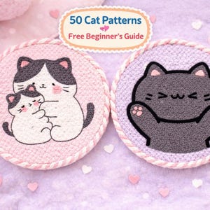 Könnte beinhalten: Zwei runde Untersetzer mit Katzenmotiven. Einer zeigt eine weiße Katze mit einem schwarz-grauen Muster, die eine kleinere Katze umarmt. Der andere hat eine graue Katze mit erhobenen Pfoten. Der Text lautet "50 Cat Patterns Free Beginner's Guide."