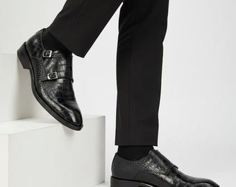 ハンドメイドのブラックレザーダブルモンクストラップシューズ、フルグレインレザー