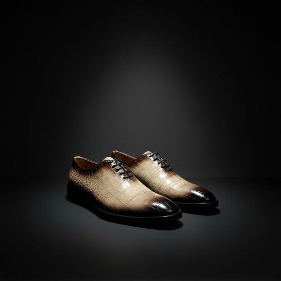 Handmade Leather Oxford Shoes: Brown Patina, Classic Silhouette