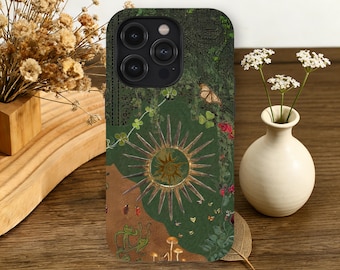 Capa para celular Cottagecore com estampa celestial de sol, floresta, cogumelos e borboletas para iPhone 17, 16, 15, 14, 13, 12, 11 Pro Max e Samsung Galaxy S26, S25, S24 e S23 Ultra.