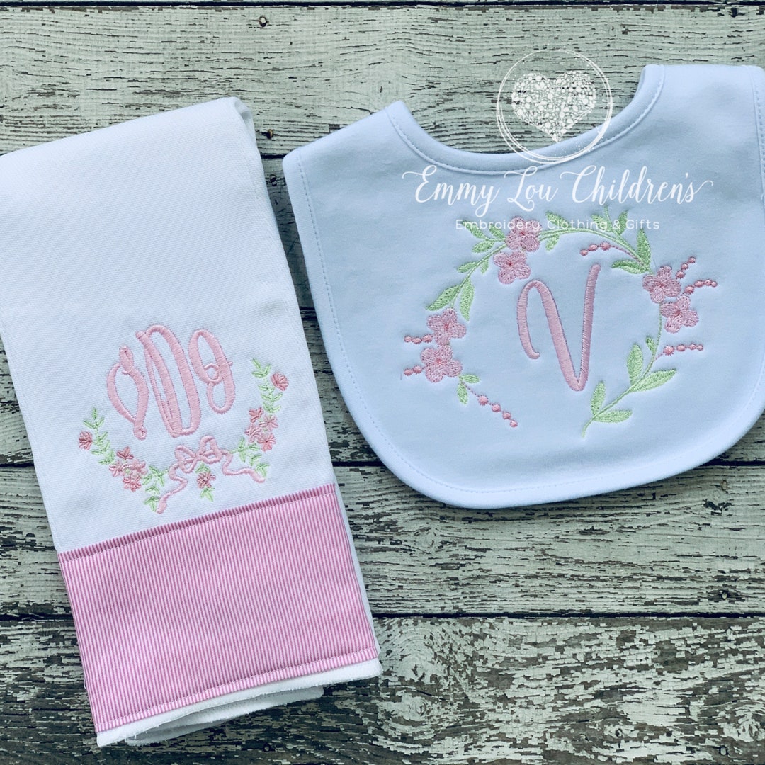 Burp Cloth Set – Olive Green & Beige main image 0