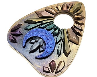 Dark Rainbow Crystal Moon Planchette Resin Art Altar Ritual Tools Wiccan Decor Crescent Moon Witch Design Crystal Points Metallic Ombre