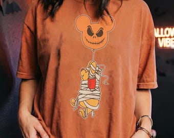 Comfort Colors Retro Pooh Balloon Halloween T-Shirt, Winnie The Pooh Halloween Shirt, Pooh Spooky Shirt, Disney Halloween Party T-Shirt