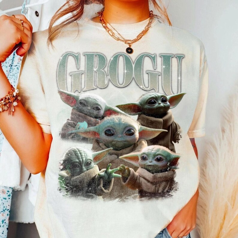 Vintage Star Wars Grogu Comfort Colors Shirt, Baby Yoda Unisex Tee, Trending Retro Sci-Fi Graphic Tee, Mandalorian Gift Shirt, Cute Fan Tee bild 5