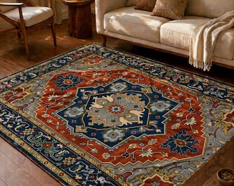 Alfombra de lana anudada a mano, estilo Serapi con medallón en rojo y azul marino.