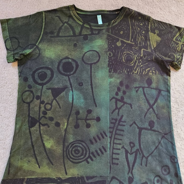 Petroglyphs at Pu'u Loa, Hawaii Volcano National Park, printing, discharging & dyeing, woman's 2XL t-shirt, figures, circles, dots