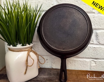 Vintage BSR (Birmingham Stove & Range) #7 cast iron skillet
