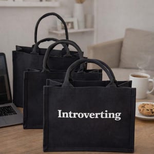 Personalized Tote Bag – Custom Text Gift for Mom, Friend or Coworker, Trendy Black Shopping Bag