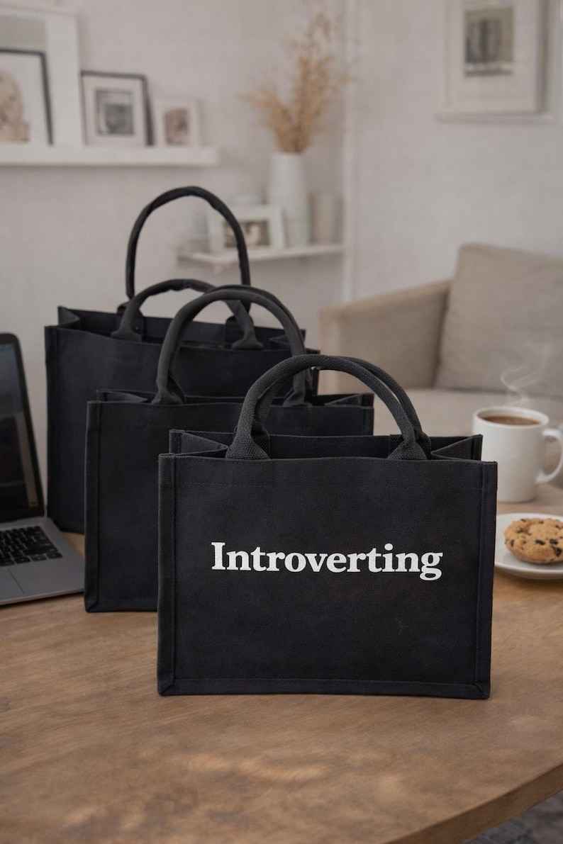 Personalized Tote Bag – Custom Text Gift for Mom, Friend or Coworker, Trendy Black Shopping Bag