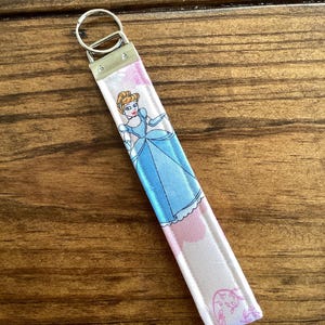 Disney Princess Cinderella Wristlet Key fob Keychain Key Ring