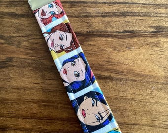 Disney Princesses Cinderella Little Mermaid  Jasmin Mulan Snow White Tangled Rapunzel Aurora Belle Wristlet Key fob Keychain Key Ring