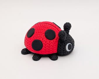 Ladybug Figurine | Knit Style Desk Pet