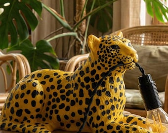 3D Printed Leopard Table Lamp – Playful Safari Desk Lighting