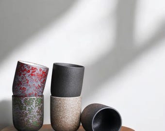 Handgemaakte Japanse keramische theekopset – rustiek Wabi-Sabi Yunomi – ambachtelijk aardewerk voor matcha, sake en espresso – cadeau voor theeliefhebbers