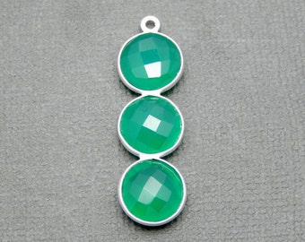 Green Onyx Triple Round Pendant - Three 10mm Sterling Silver Round Attached Bezels Charm Pendant (S34B11-08)