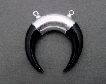 Black Bone Crescent Double Horn Double Bail Pendant with Silver Electroplated Cap and Bail (S34B10b-10)