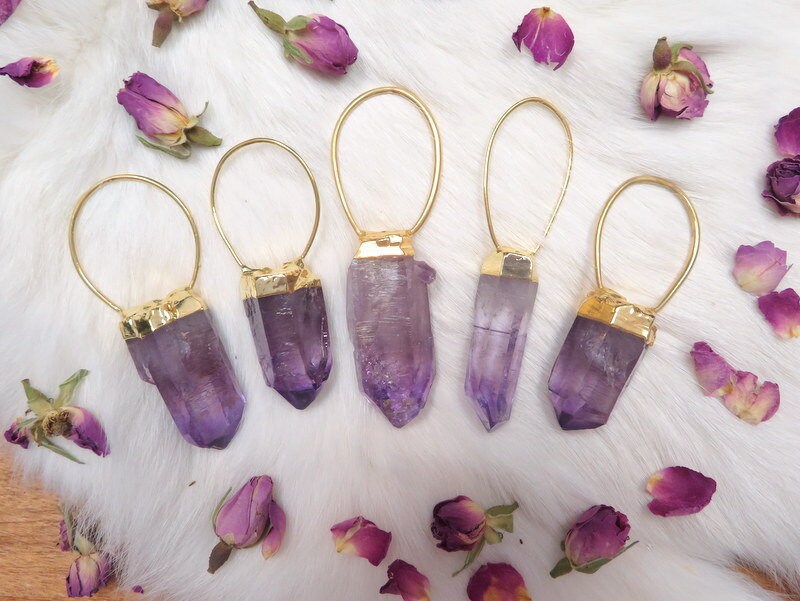 Veracruz Amethyst Point Pendant with Electroplated 24k Gold Cap and Fancy Hoop Bail (S87b21-03)