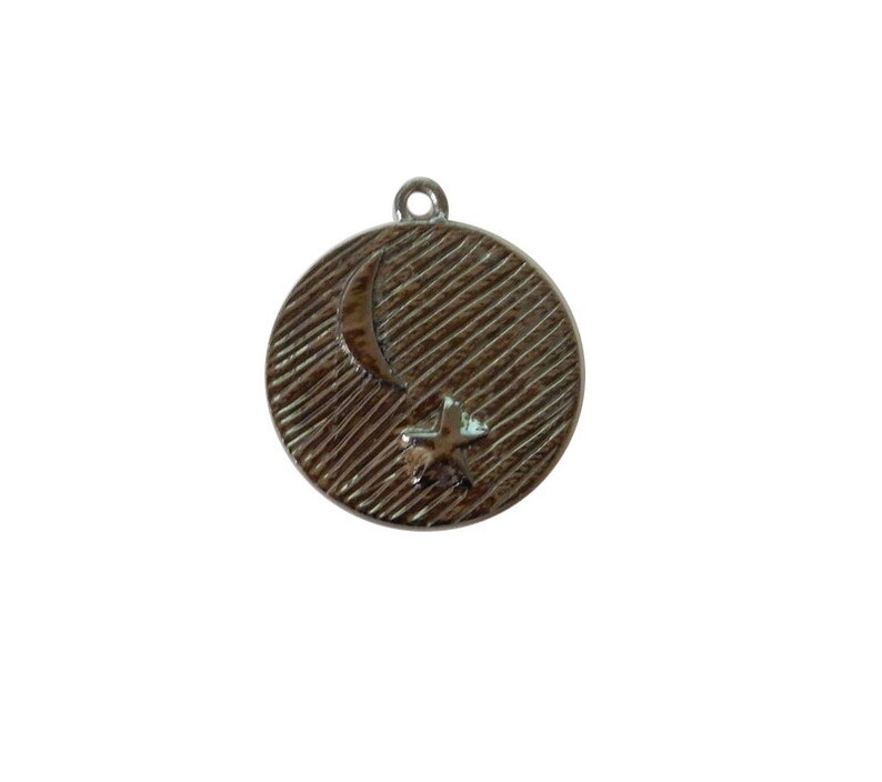 Oxidized Sterling Silver Hammered Pendant Round Moon /& Star Pendant WV-20