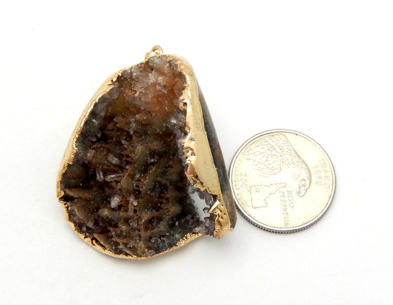 S68B9-03 Natural Druzy Natural Freeform Druzy Pendant with Electroplated 24k Gold Edge DDZ