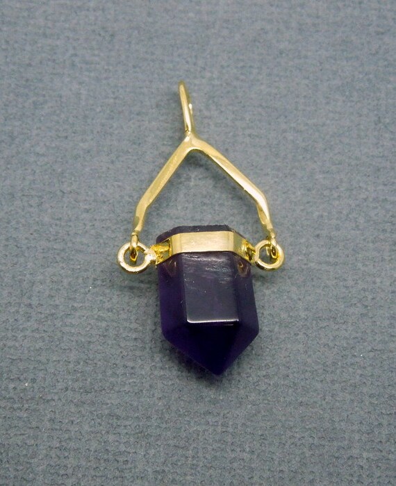 ◆THE EMPATHIST◆ Seed Case Pendant (BK) VICTORIAN 9 carat yellow gold, natural amethyst and seed