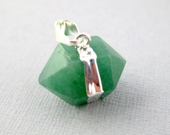 Green Quartz Petite Double Terminated Pendant with Sterling Silver Electroplated Trim s9b3-07