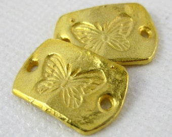 Dije de conector rectangular con mariposa estampada en oro sobre plata esterlina: 2 dijes (S36B4-04)