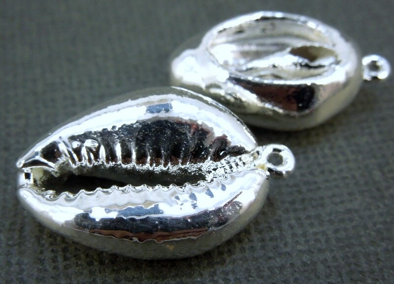 Cowrie Chrysoprase Charm main image 1