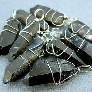 Gemstone Charm Black Coated Crystal Quartz Point with Silver plated Wire Wrap Charm Pendant S20B11-03 image 4