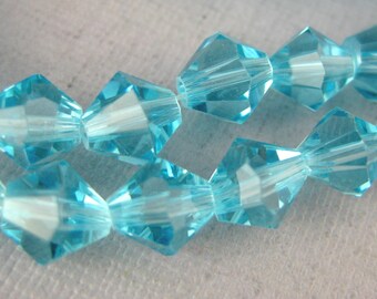 Cuentas de cristal azul cielo - Hilo bicónico facetado de 8 mm