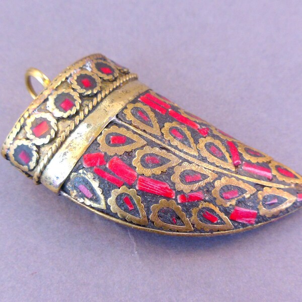 10% off Memorial Day Large Horn Pendant dyed Red Yak Bone with Brass Handmade Tibetan Horn (S22B6-04)