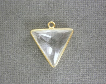 Pendentif à breloques en cristal et quartz station - Pendentif à breloques triangle de 16 mm avec lunette en or vermeil (GK-118))