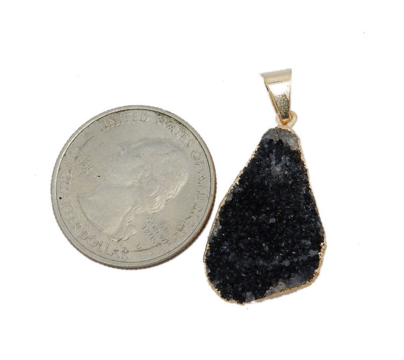 S68B9-03 Natural Druzy Natural Freeform Druzy Pendant with Electroplated 24k Gold Edge DDZ