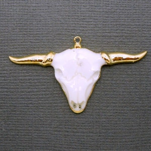 White Cattle Skull Pendant with 24k Gold Electroplated Trim (S14B14-07)