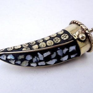 Tibetan Horn Pendant- Tibetan Brass Dotted Flower and Mother of Pearl Mosaic Horn Pendant (S53B5)